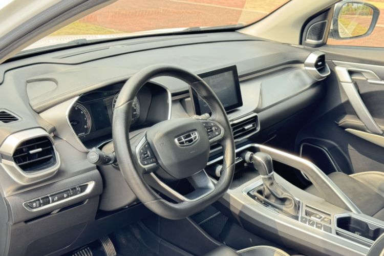 Used Geely Auto Coolray 2020 PRO 240T DCT Hunter
