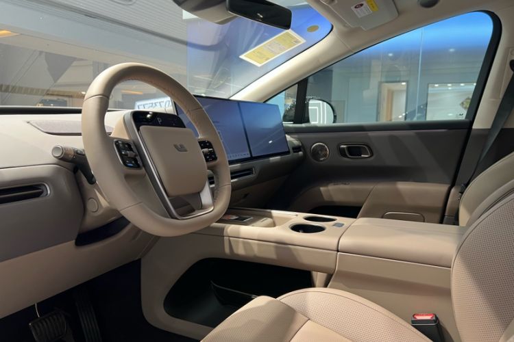 Used Li Auto Li Auto i8 2025 Model Standard Version