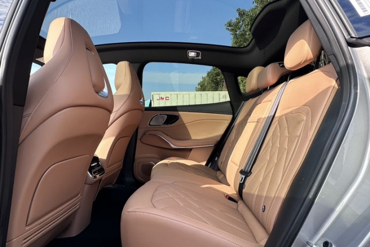 Used Rising R7 2025 Model Long-Range Edition