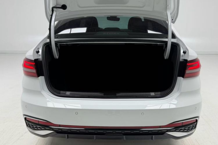 Used Volkswagen Lavida 2024 300TSI DSG Starry Sky Deluxe Edition
