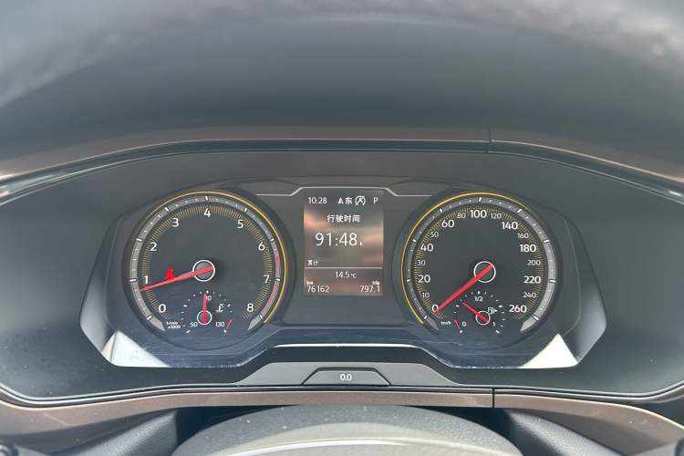 Used Volkswagen Tharu 2020 330TSI All-Wheel-Drive Luxury Edition China VI Standard
