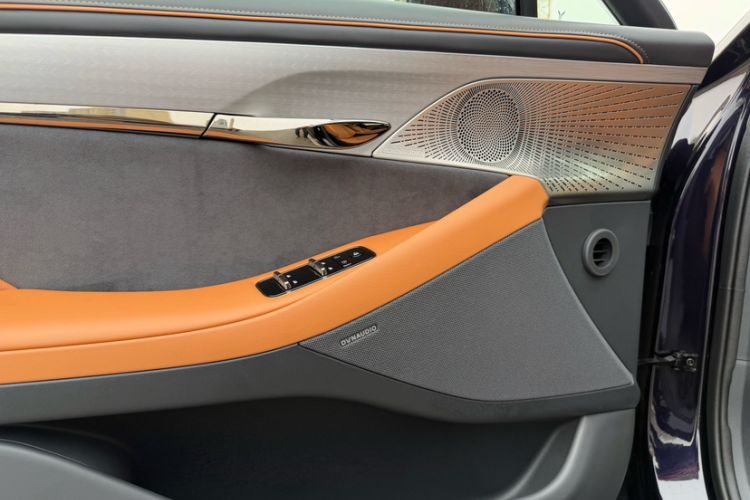 Used VOYAH PASSION 2024 PHEV Four-Wheel Drive Ultra-Long Range Flagship Model Interior 5