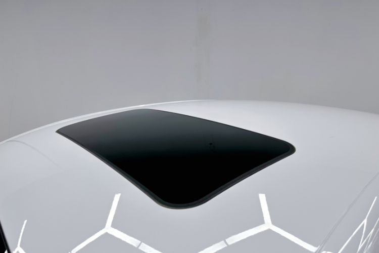 Used Roewe D7 2023 DMH 125km Superior Edition
