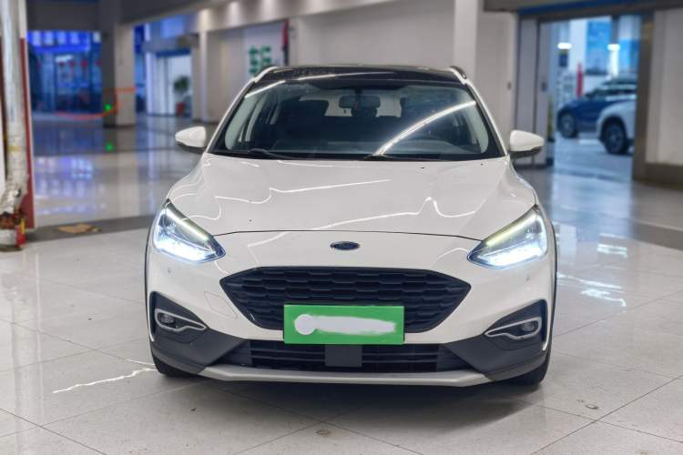 Used Ford Focus Active 2021 EcoBoost 180 Automatic Trendy Model Exterior 1
