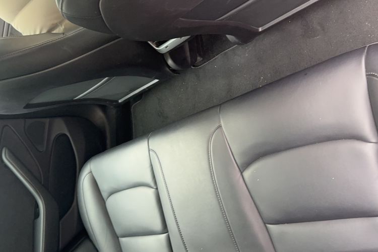 Used Tesla Model 3 2019 Long-Range Rear-Wheel-Drive Version
