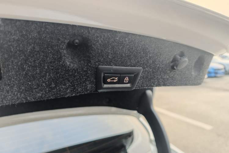 Used BMW 3 Series 2017 320Li Fashion Model