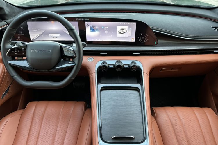 Used EXEED Lingyun 2025 400T Two-Wheel-Drive Yeyue Edition