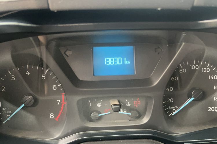 Used Ford Transit 2017 2.0T Gasoline Van Mid-Drive Mid-Roof China V Standard