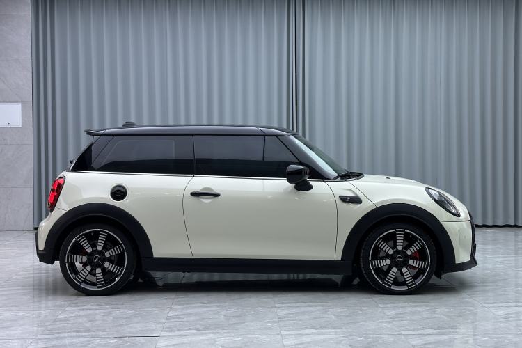 Used MINI MINI 2023 2.0T COOPER S Artist