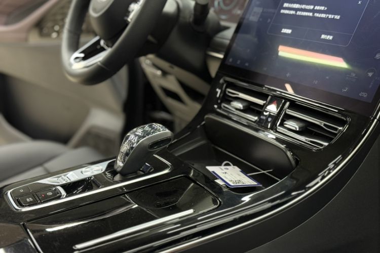 Used GAC Trumpchi M8 2024 Master Series 400T Prestige Edition
