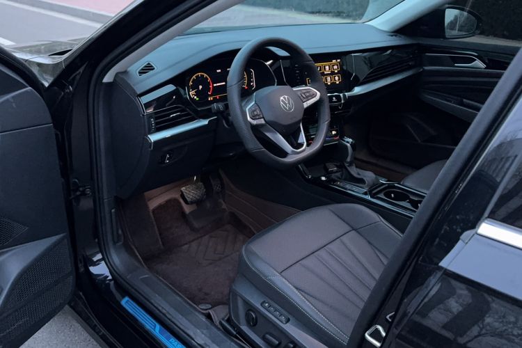 Used Volkswagen Passat 2025 Premium Version 380TSI Dragon Edition