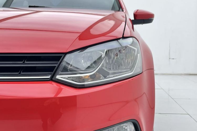 Used Volkswagen Polo 2016 1.6L Automatic Comfort Model
