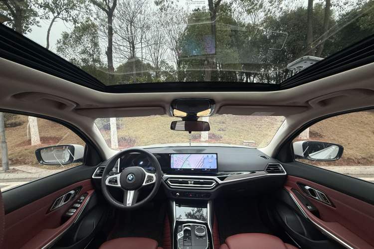 Used BMW i3 2022 eDrive 35 L Interior 1