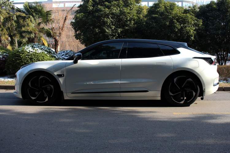 Used Zeekr 001 2022 Ultra-Long Range Dual-Motor YOU Version Exterior 4