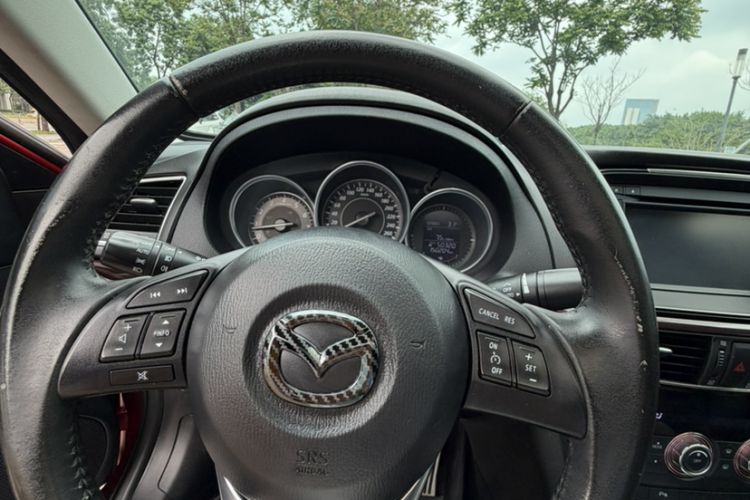 Used Mazda Atenza 2015 2.0L Blue Sky Luxury Edition
