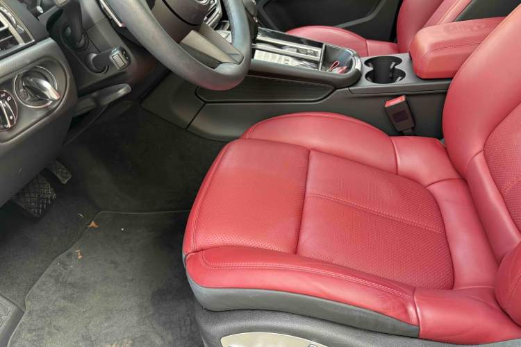 Used Porsche Macan 2024 Macan 2.0T