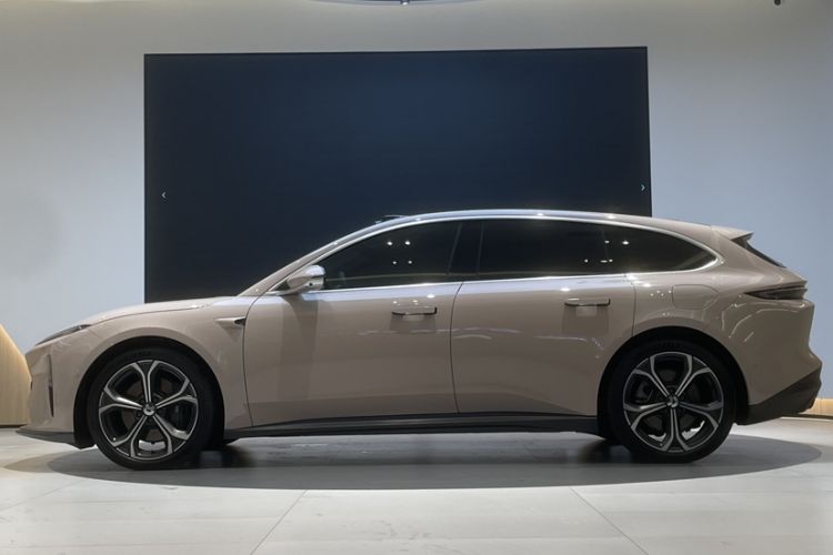 Used Nio ET5T 2023 75 kWh Touring