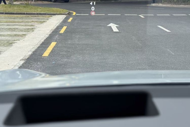 Used Nio ET5T 2025 75 kWh Touring Interior 9