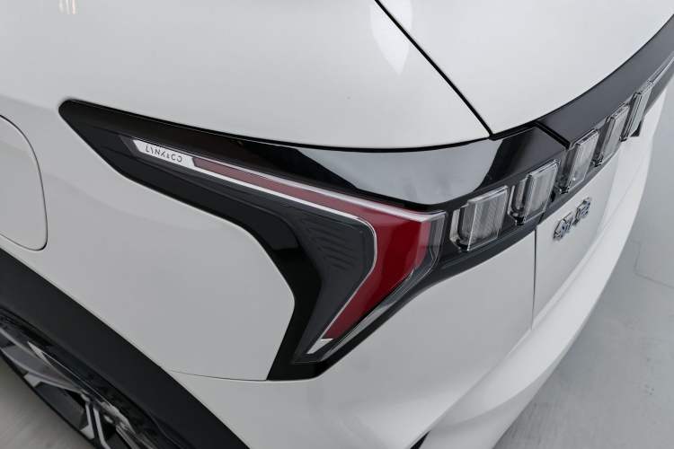 Used Lynk & Co 06 2023 Remix 1.5T Dynamic Halo
