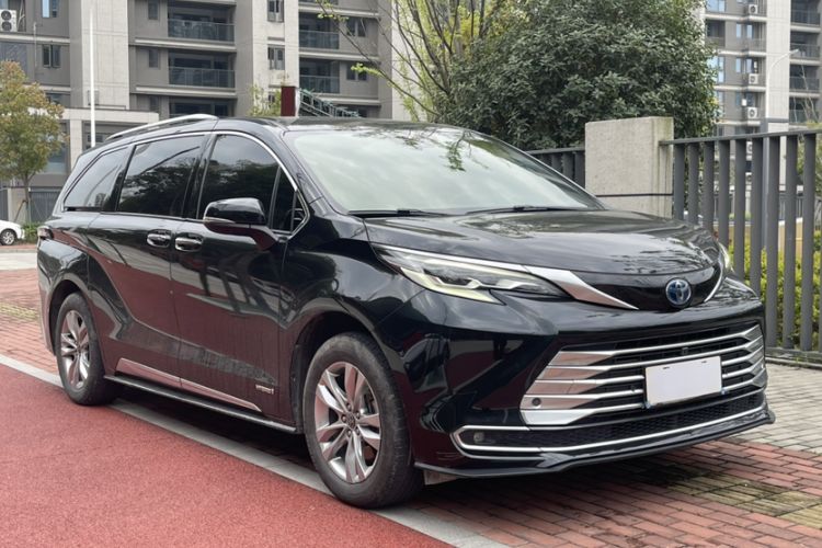 Used Toyota SIENNA 2021 2.5L Hybrid Platinum Edition Exterior 2