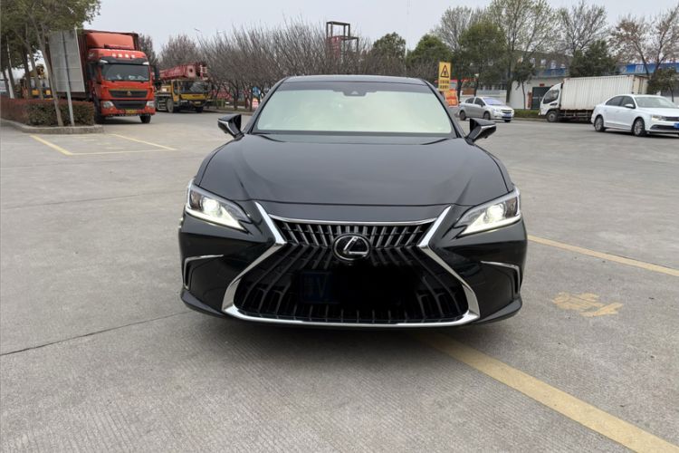 Used Lexus ES 2023 200 Excellence Edition