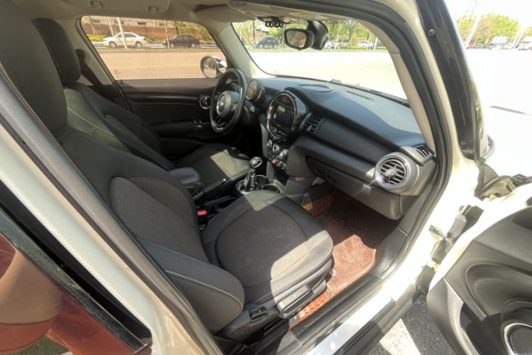 Used MINI 2016 1.2T ONE Pioneer Edition Five-Door Version
