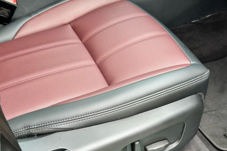 Used Land Rover Range Evoque 2021 Range Rover Velar 249 PS R-Dynamic S Performance Edition