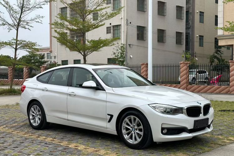Used BMW 3 Series GT 2013 320i Leading Model
