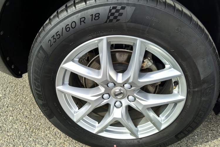 Used Volvo XC60 2021 T5 4x4 Smart Luxury Edition Exterior 8