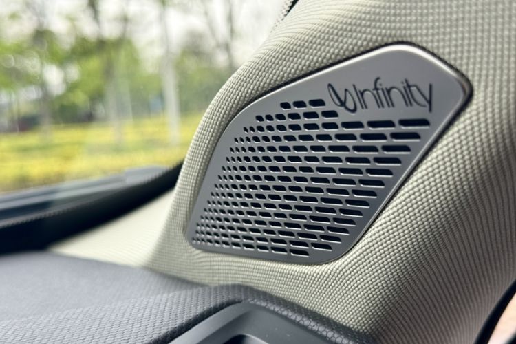 Used Lynk & Co 05 2022 2.0T Two-Wheel Drive Shine Halo
