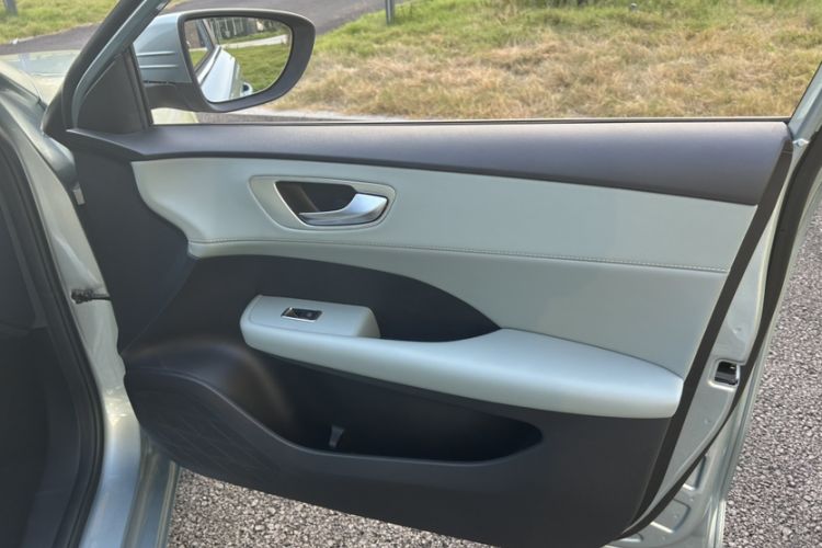 Used Roewe D6 2025 450km Deluxe Edition