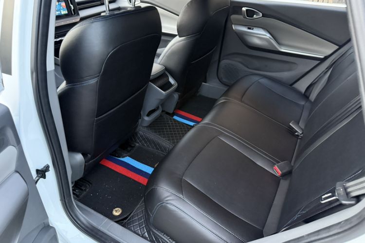 Used Baojun RC-5 2020 RC-5W 1.5L Manual Zhizhao Elite Edition
