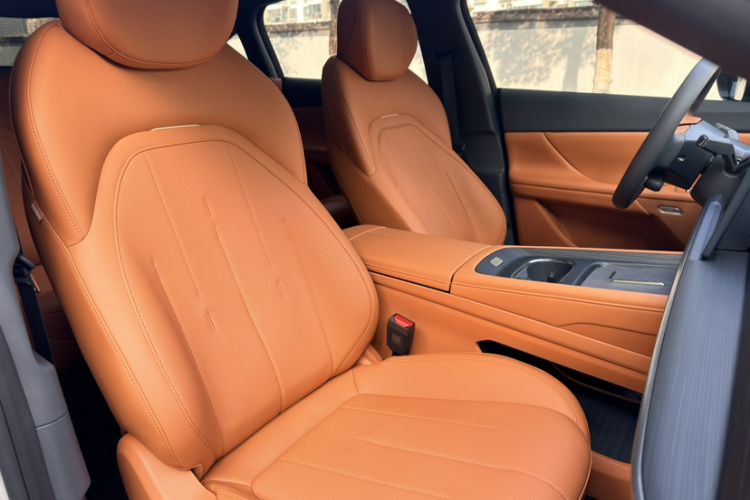 Used Dongfeng eπ eπ007 2025 Model Pure-Electric 565 All-Wheel-Drive Max Leading Edition
