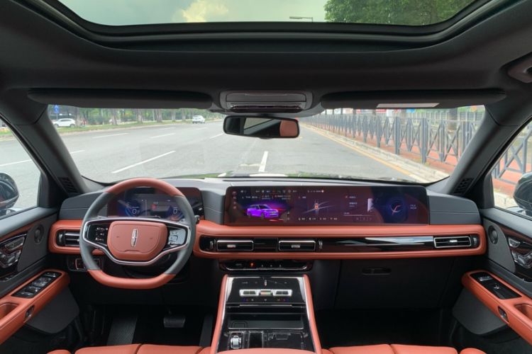 Used Lincoln Aviator 2024 3.0T V6 All-Wheel-Drive Luxury Edition Six Seats