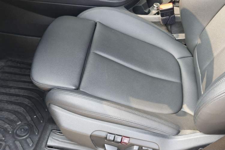 Used BMW 2 Series Active Tourer 2016 218i Sports Design Package Interior 3