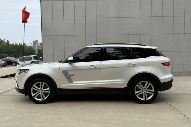 Used Zotye T700 2017 1.8T Manual Luxury Model
