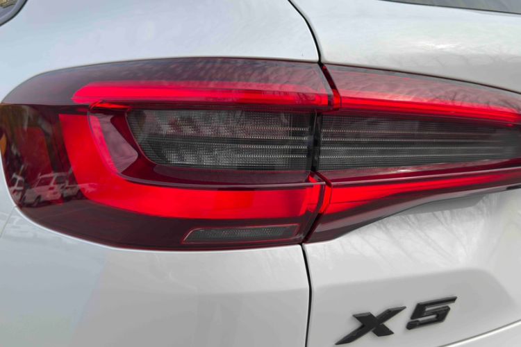 Used BMW X5 2022 Restyled xDrive 40Li Luxury Edition M Sport Package
