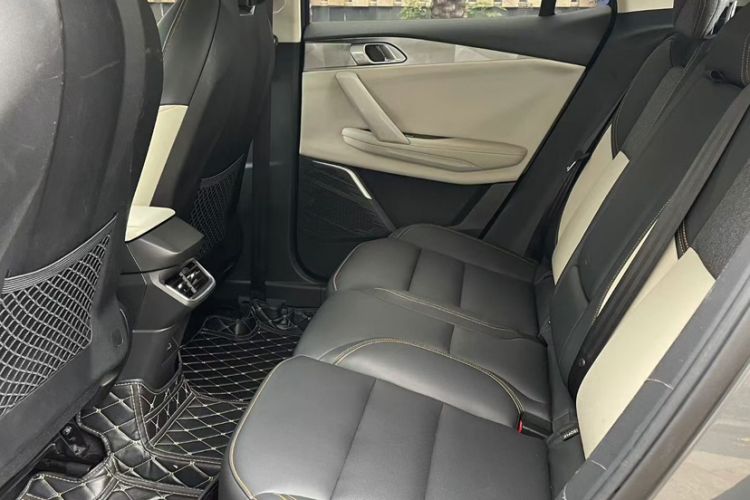 Used Lynk & Co 01 2021 2.0TD Two-Wheel-Drive Pro Trim