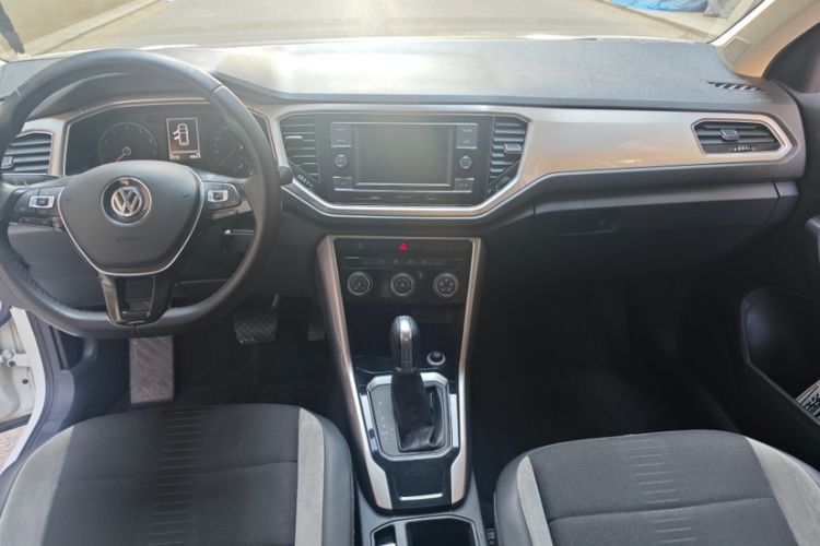 Used Volkswagen T-ROC 2018 280TSI DSG Two-Wheel Drive Advanced Version China V Emission Standard