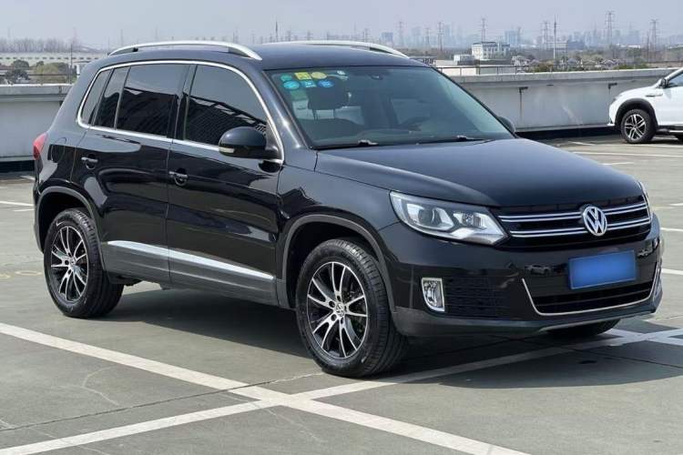 Used Volkswagen Tiguan L 2015 1.8TSI Automatic All-Wheel-Drive Luxury Model