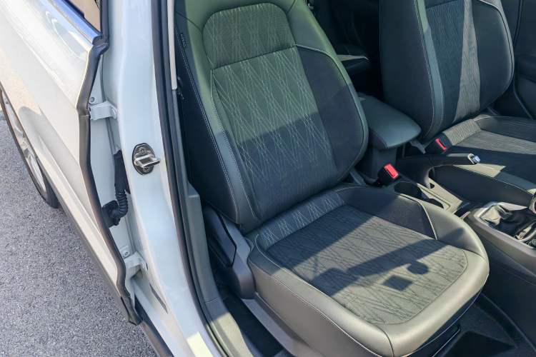 Used Volkswagen T-Cross 2019 1.5L Automatic Comfort Edition Right Front Seat