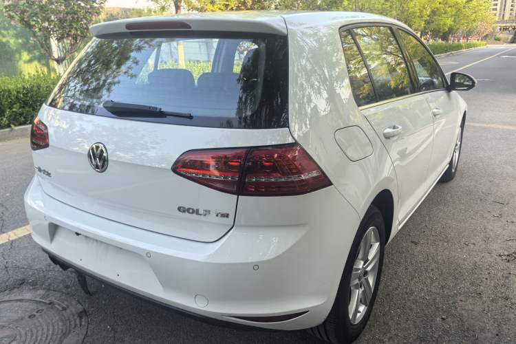 Used Volkswagen Golf 2015 1.4TSI Manual Comfort Model Exterior 5