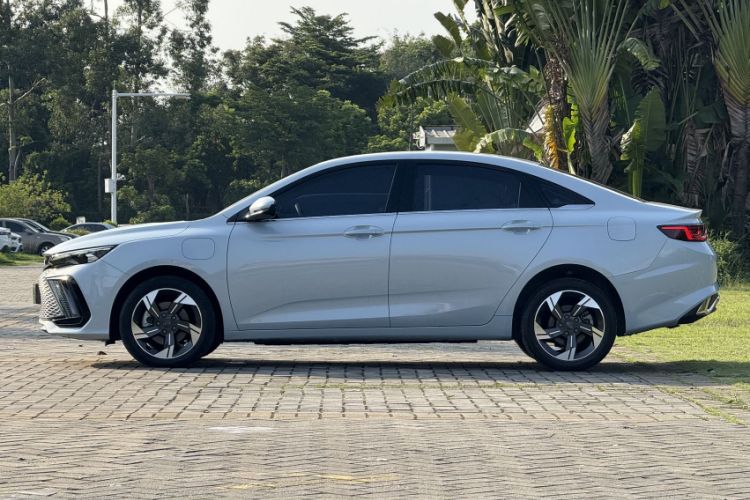 Used Geely Auto Emgrand L HiP 2022 1.5TD-DHT Pro 100KM Super Swift Exterior 2