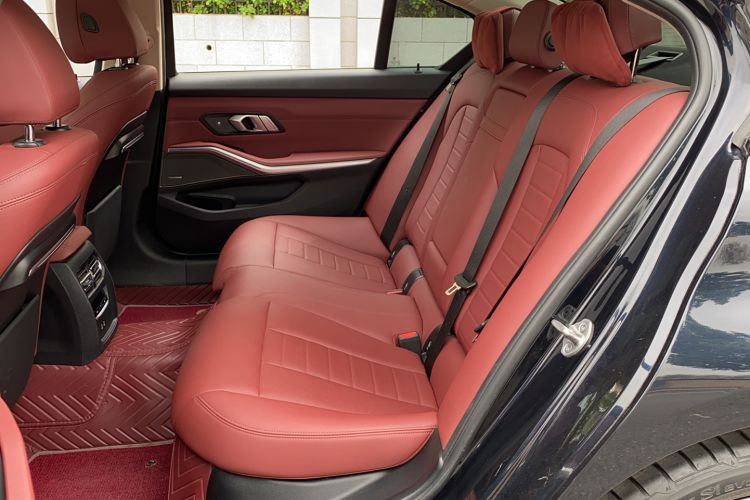 Used BMW 3 Series 2021 325Li M Sport Shadowline Package Left Rear Seat