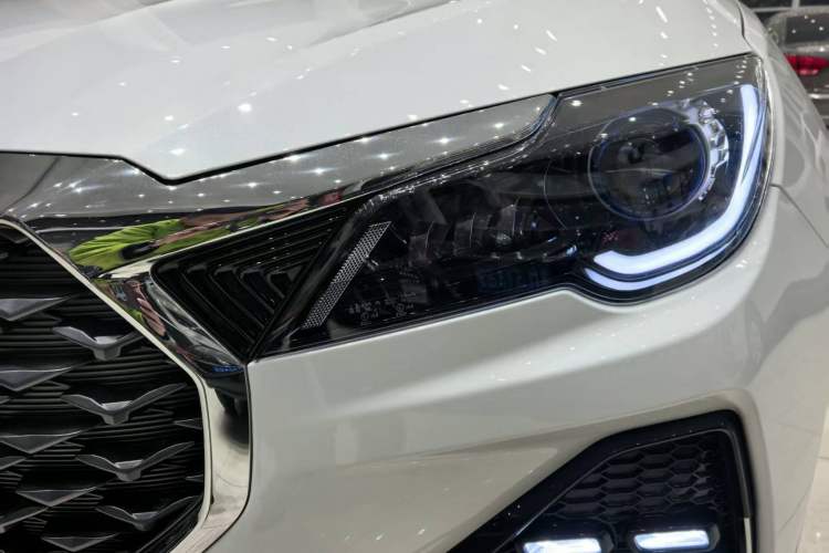 Used JETOUR X70 2024 1.5T DCT Enjoyment Edition 5 Seats
