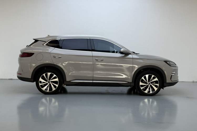 Used BYD Song PLUS New Energy 2023 Champion Edition EV 605KM Flagship PLUS