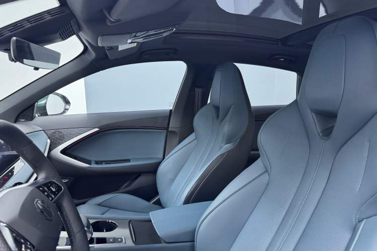 Used MG 7 2025 2.0T 405 AT Luxury Edition