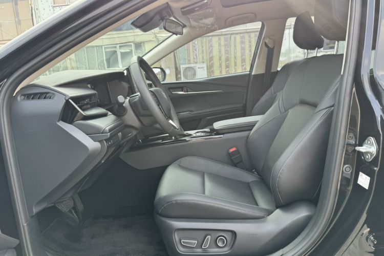 Used Toyota Camry 2024 Dual-Motor 2.0 HG Premium Edition
