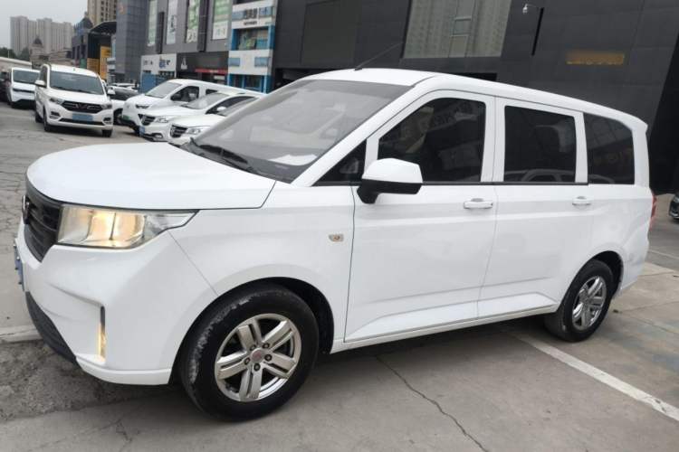 Used Wuling Hongguang PLUS 2020 1.5L Manual Comfort 7-Seater
