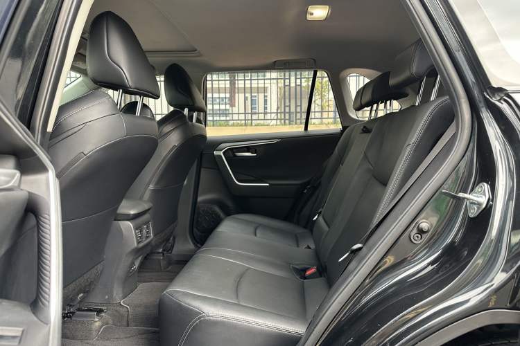 Used Toyota Wildlander 2023 2.0L CVT Two-Wheel Drive Urban Edition